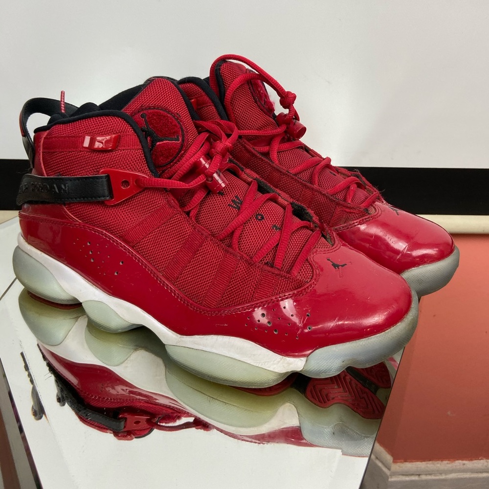 Nike air Jordan two3 red/white sz Y8.5